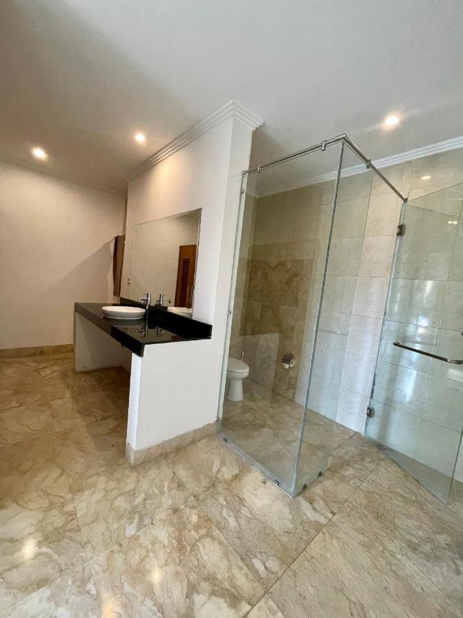 Private Suite In A Kids Friendly Big Shared Villa In Canggu Exterior foto