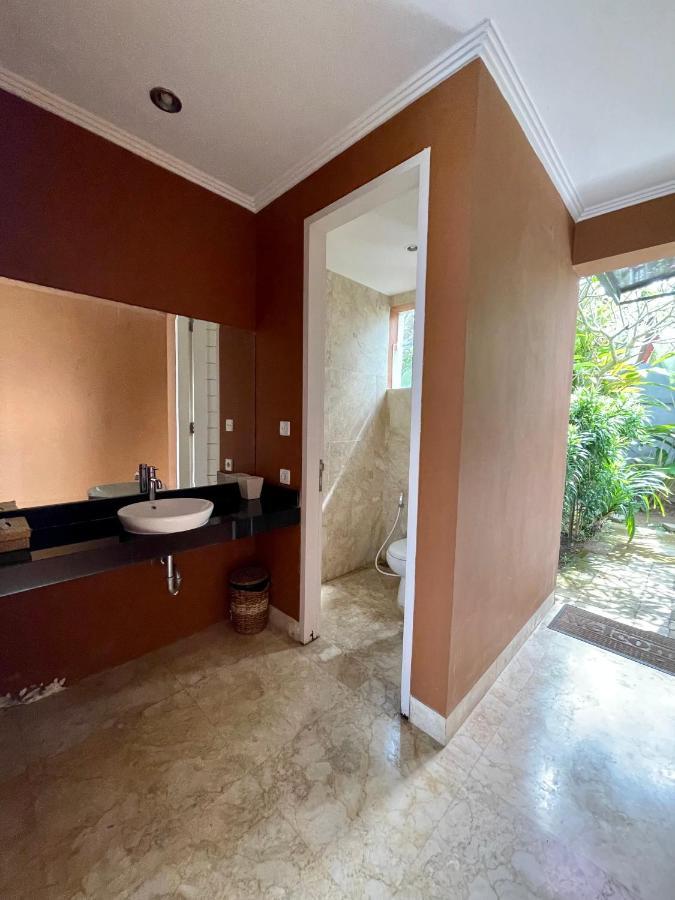 Private Suite In A Kids Friendly Big Shared Villa In Canggu Exterior foto