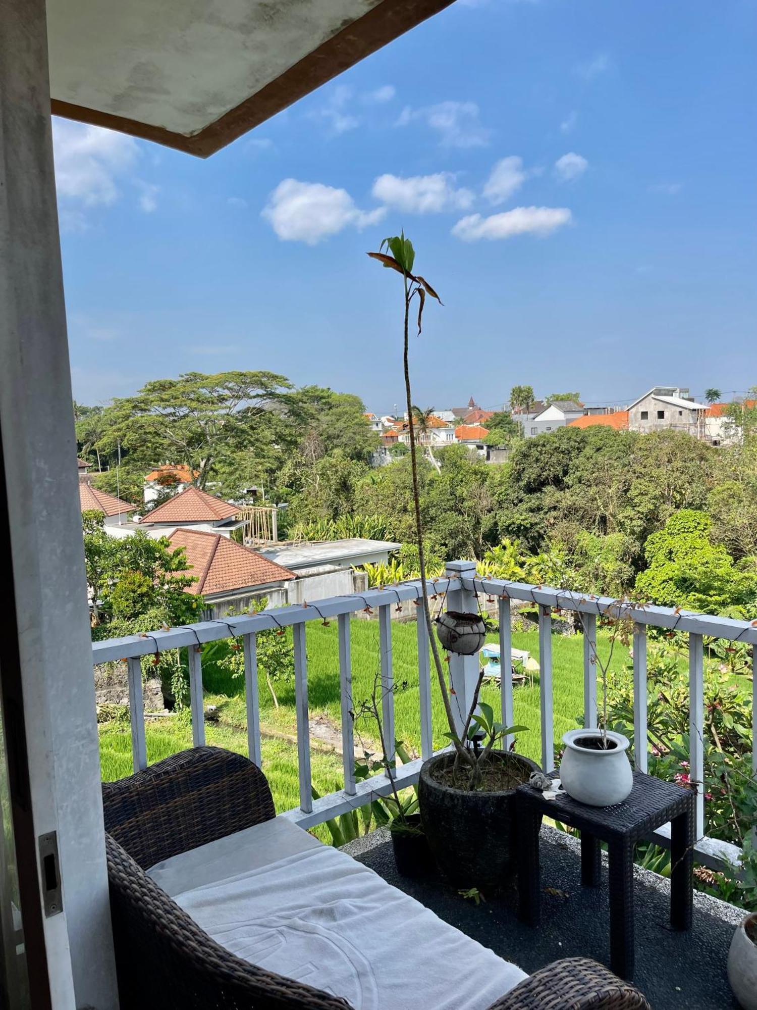 Private Suite In A Kids Friendly Big Shared Villa In Canggu Exterior foto